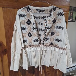 Zara Cream and Black Embroidered Women's Top